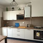 Arles A 2 Pas Des Rencontres De La Photographie ,Appartement Refait Completement A Neuf , Pour 4 Personnes